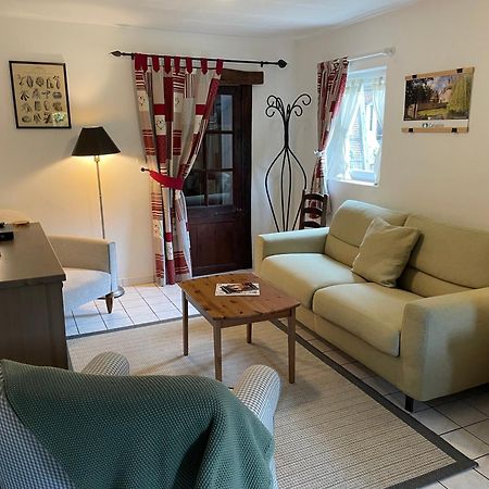 Maison De Jardin - Confort, Commodite, Bien Equipe Livarot-Pays-d'Auge Dış mekan fotoğraf