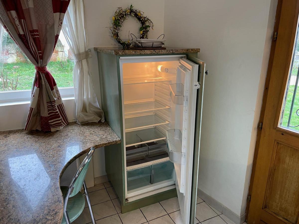Maison De Jardin - Confort, Commodite, Bien Equipe Livarot-Pays-d'Auge Dış mekan fotoğraf