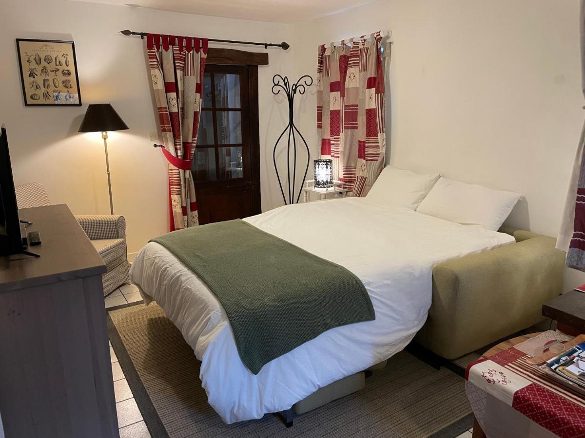 Maison De Jardin - Confort, Commodite, Bien Equipe Livarot-Pays-d'Auge Dış mekan fotoğraf