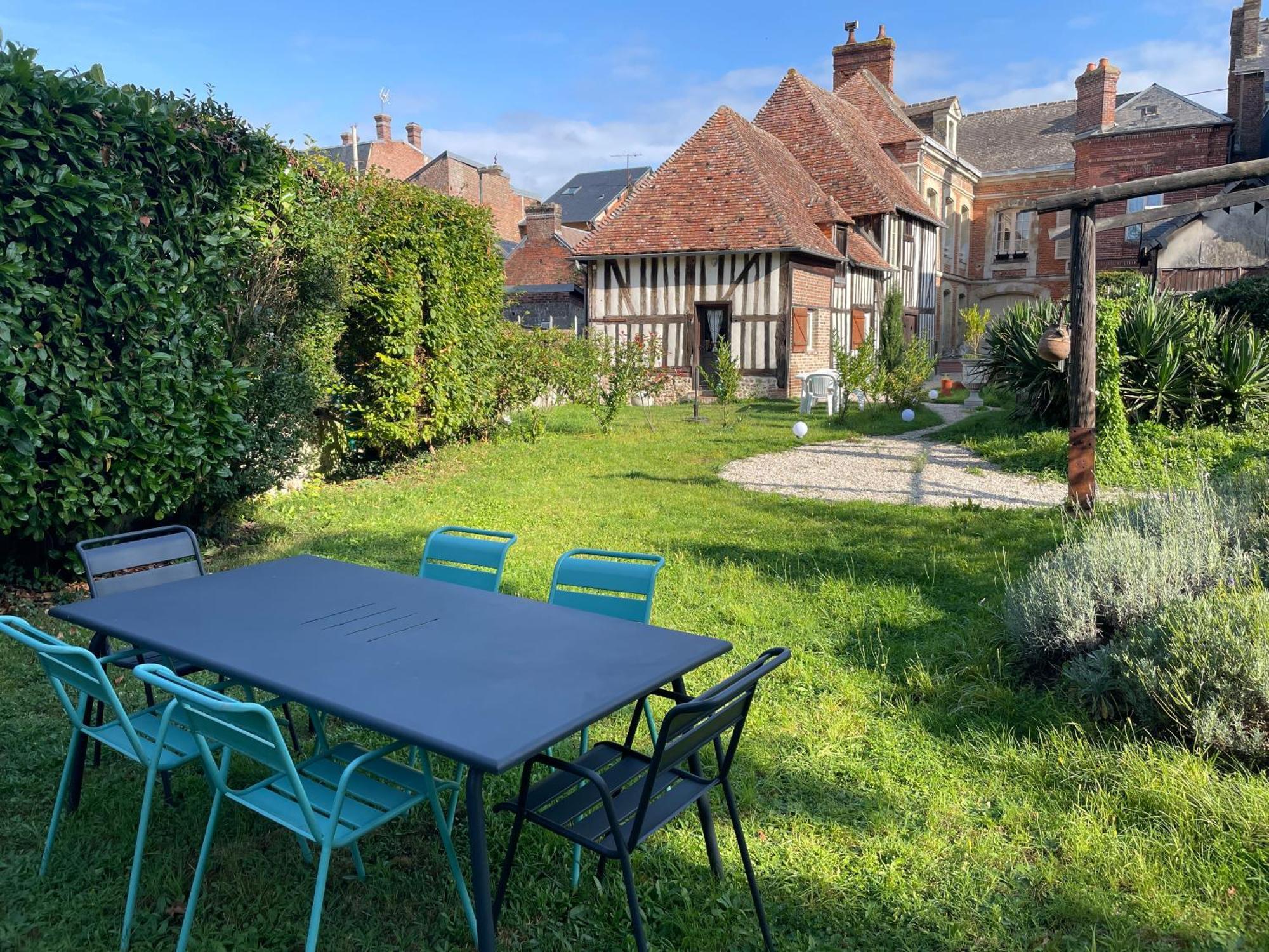 Maison De Jardin - Confort, Commodite, Bien Equipe Livarot-Pays-d'Auge Dış mekan fotoğraf