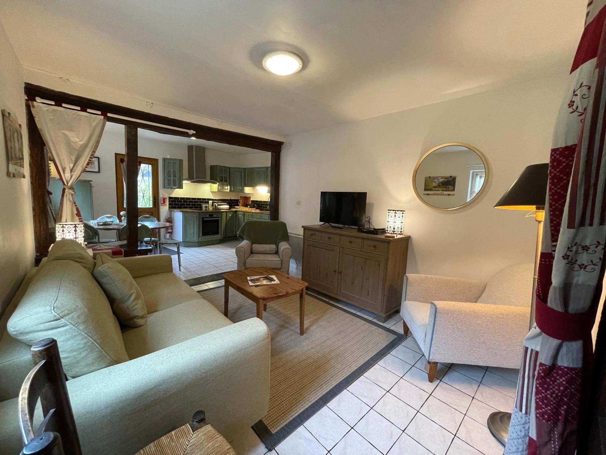 Maison De Jardin - Confort, Commodite, Bien Equipe Livarot-Pays-d'Auge Dış mekan fotoğraf